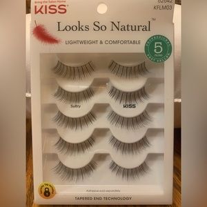 Eyelashes by KISS